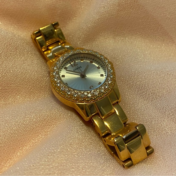 GUESS Rose Gold Watch - Picture 1 of 3